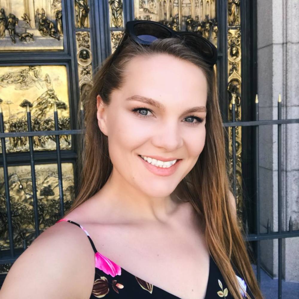 Meet your Posher, Alena